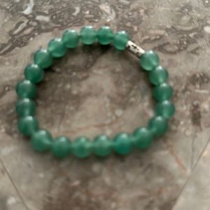 Green Adventurine crystal beads , elastic. Stone for prosperity.